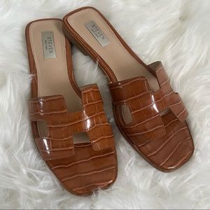 Steve Madden Brown Croc Sandals